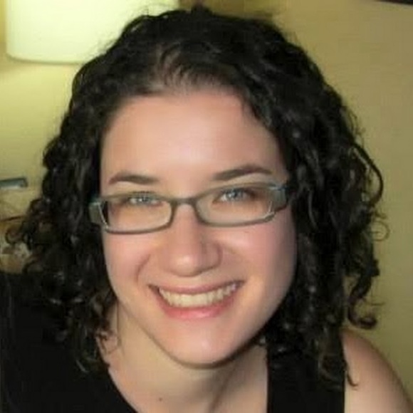 Meet your Posher, Danielle - Picture 1 of 1